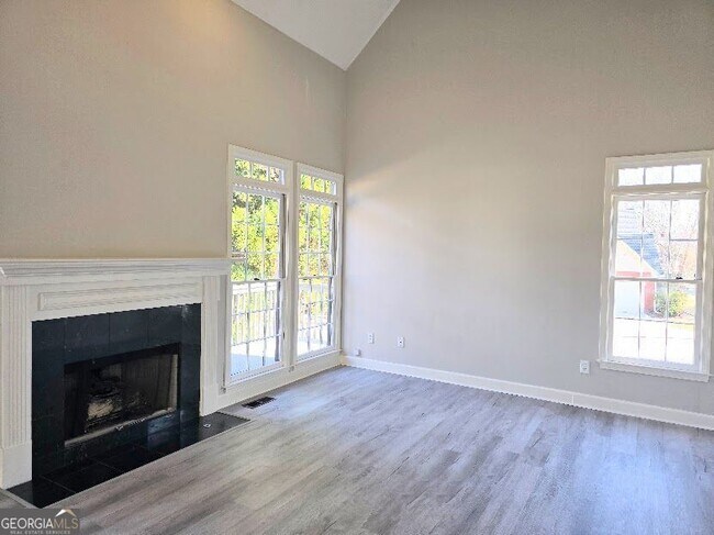 Building Photo - 2287 Birch Hollow Trail