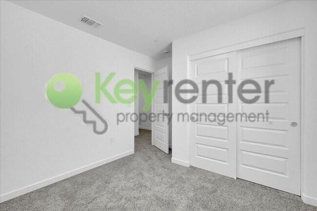 Building Photo - 2061 Hesperian Dr