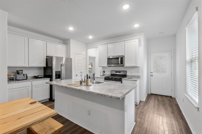 Building Photo - 21214 George Vancouver Ct