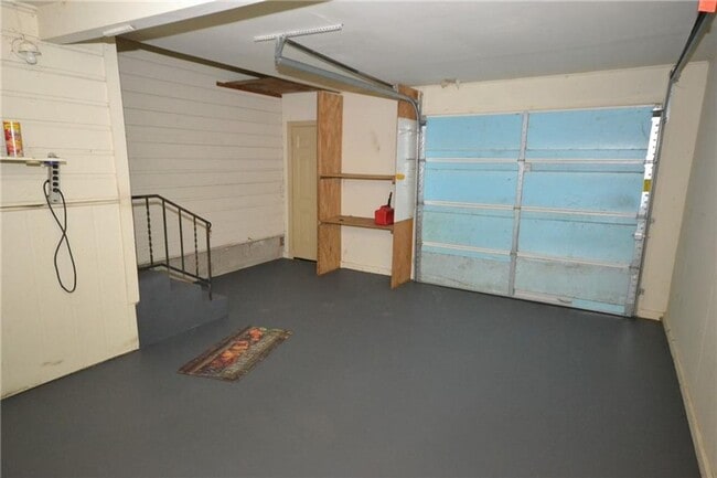 Building Photo - 2 Bedroom 1 Bath in North Austin