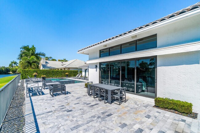 Building Photo - 3258 Westminster Dr