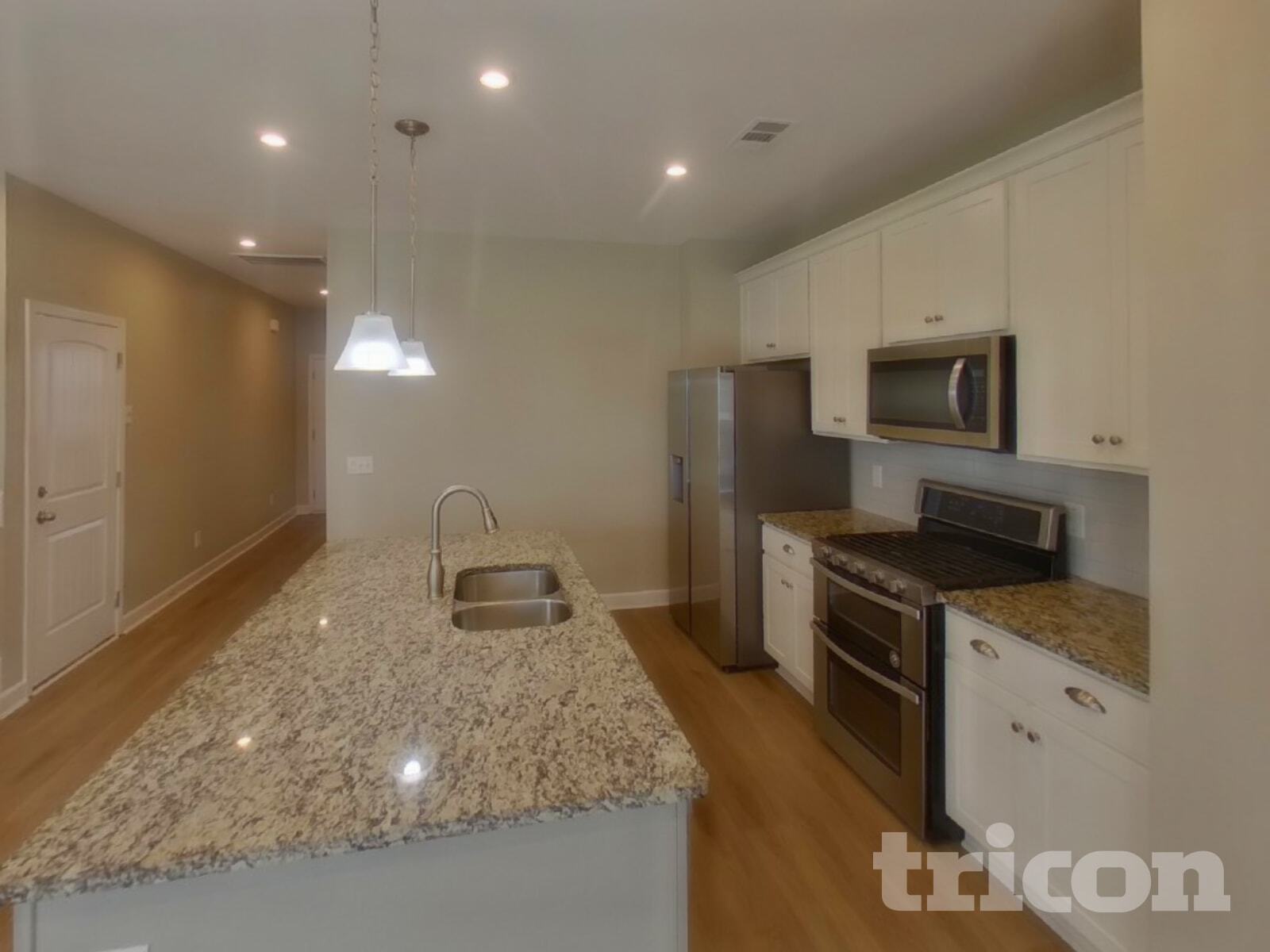 Building Photo - 105 Davenport Dr