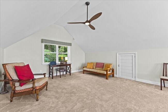 Building Photo - Contemporary with Gorgeous Views in Hinesburg, Vermont - Fully Furnished w/ Utilities Included