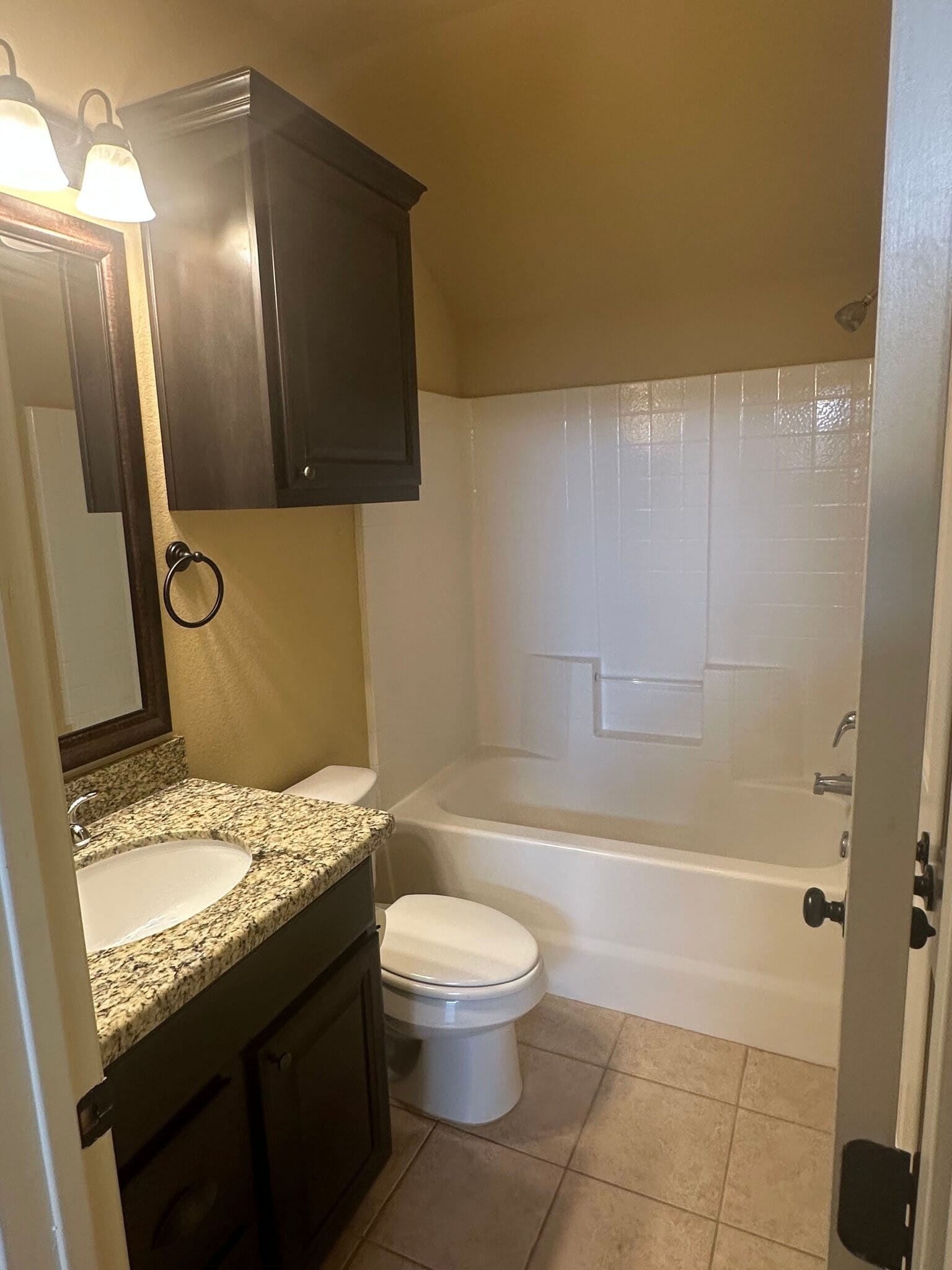 Building Photo - 402 Baby Bear Dr