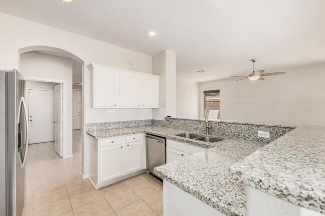 Building Photo - 3494 E Hampton Ln