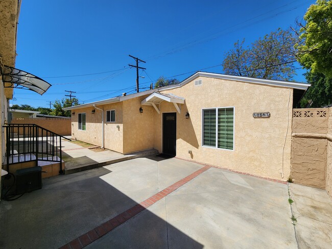 ADU - 13863 Burton St