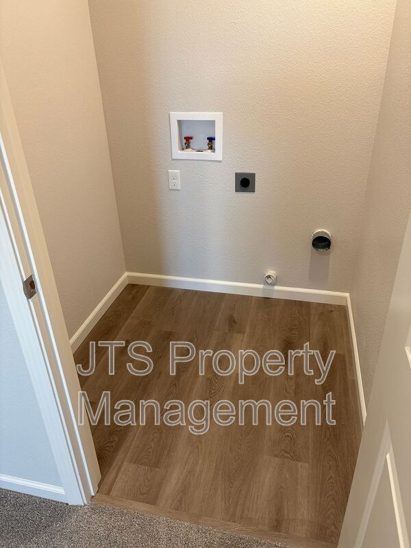 Building Photo - 47 Brookbay Way