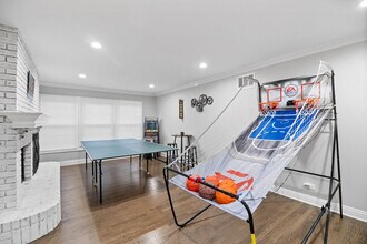 Building Photo - 1071 Johnston Dr