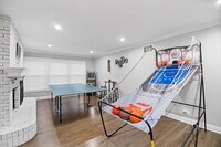 Building Photo - 1071 Johnston Dr