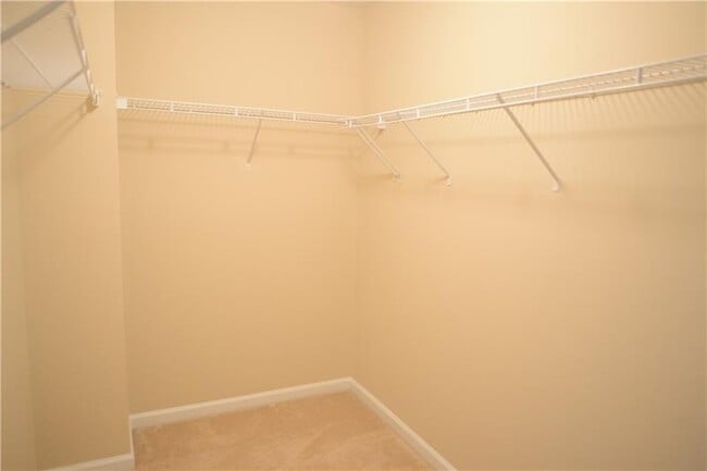 Building Photo - 5228 Wellsley Bend