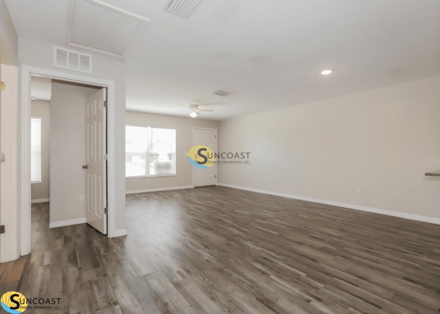 Building Photo - 8024 Juniper Rd