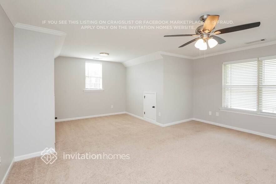 Building Photo - 1482 Sand Way SE