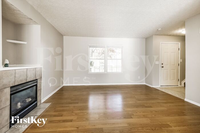 Building Photo - 5269 Paul Revere Rd