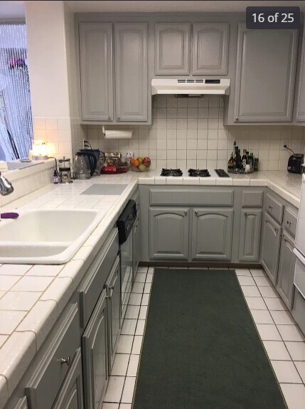 Building Photo - 5219 Newcastle Ave