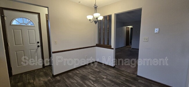 Building Photo - 3519 Shoaff Park River Dr