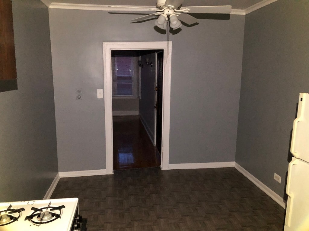 Building Photo - 3454 N Kedvale Ave