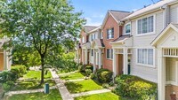 Building Photo - 738 Hanbury Dr