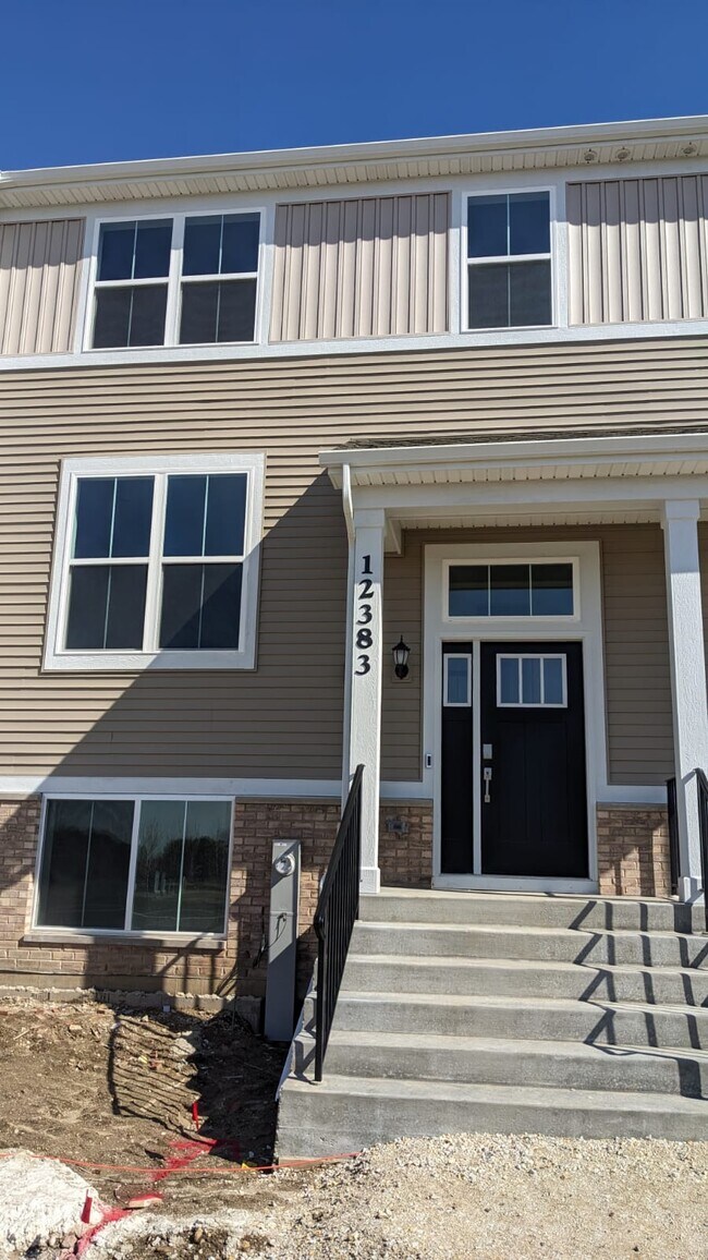 Building Photo - 12383 Tinsley St