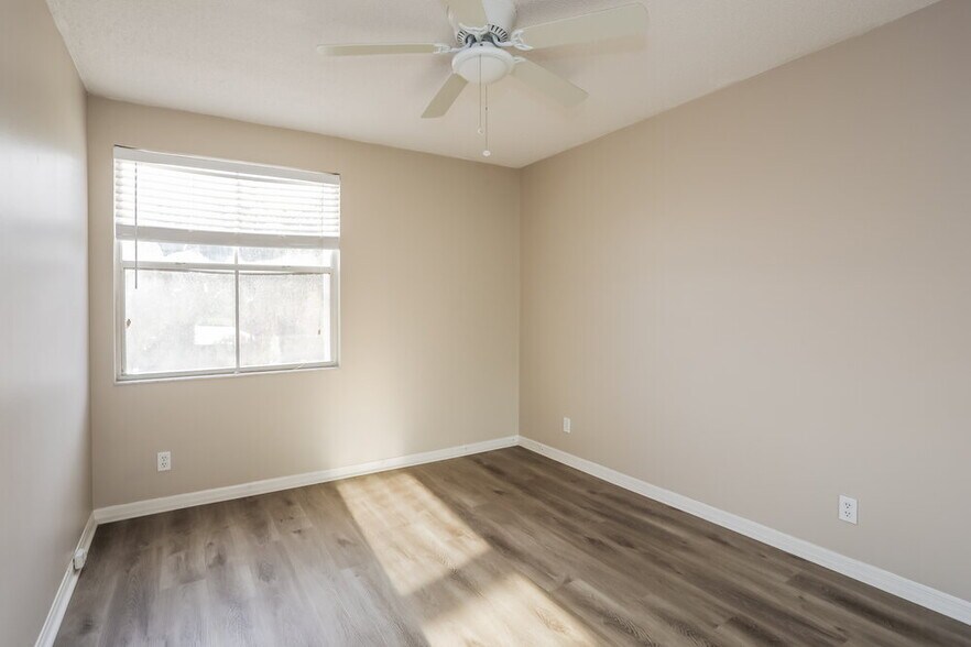 Building Photo - 4330 SW 82nd Way