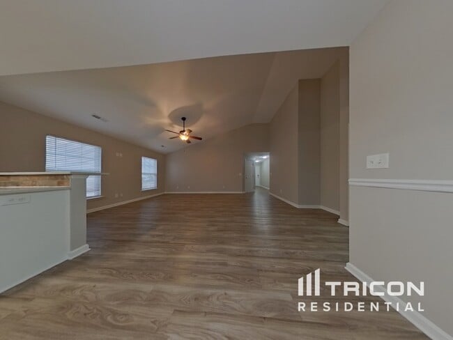 Building Photo - 931 Whistling Duck Ct