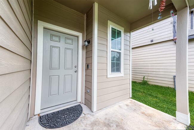 Building Photo - 1317 Mount Bassie Trl