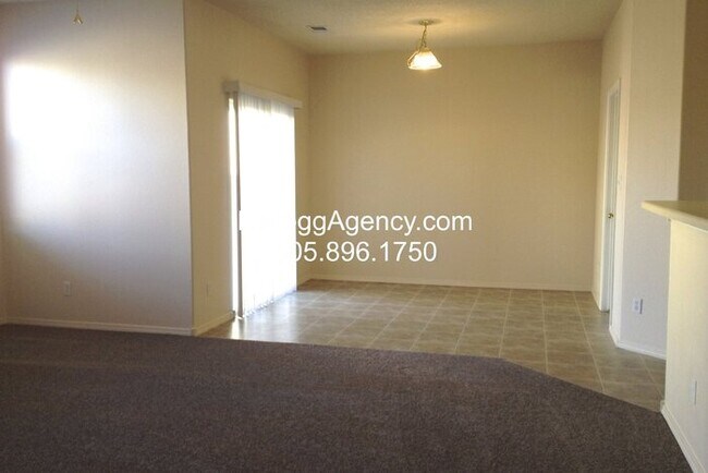 Building Photo - COMING SOON - 3 Bedroom in Cabezon Subdivi...