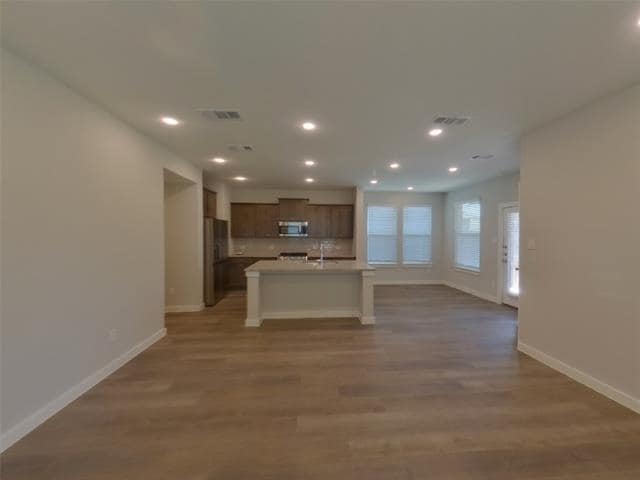 Building Photo - 2549 Dulaney Dr