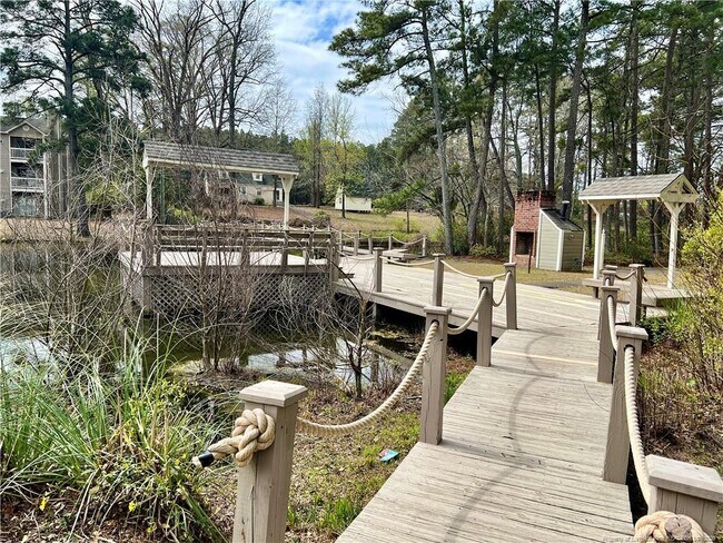 Building Photo - 679 Bartons Landing Pl