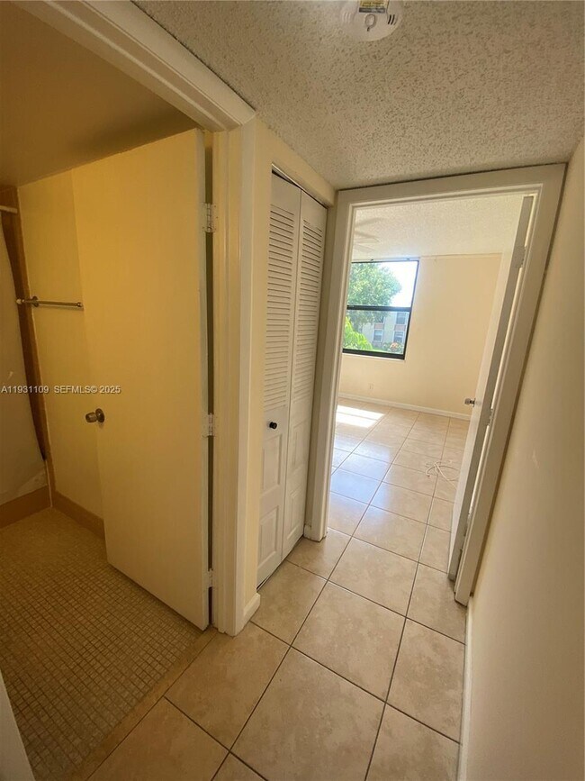 Building Photo - 7331 NW 18th St