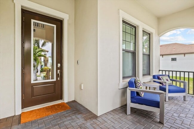 Building Photo - Waterfront Luxury Living | Private Dock + Direct Tampa Bay Access