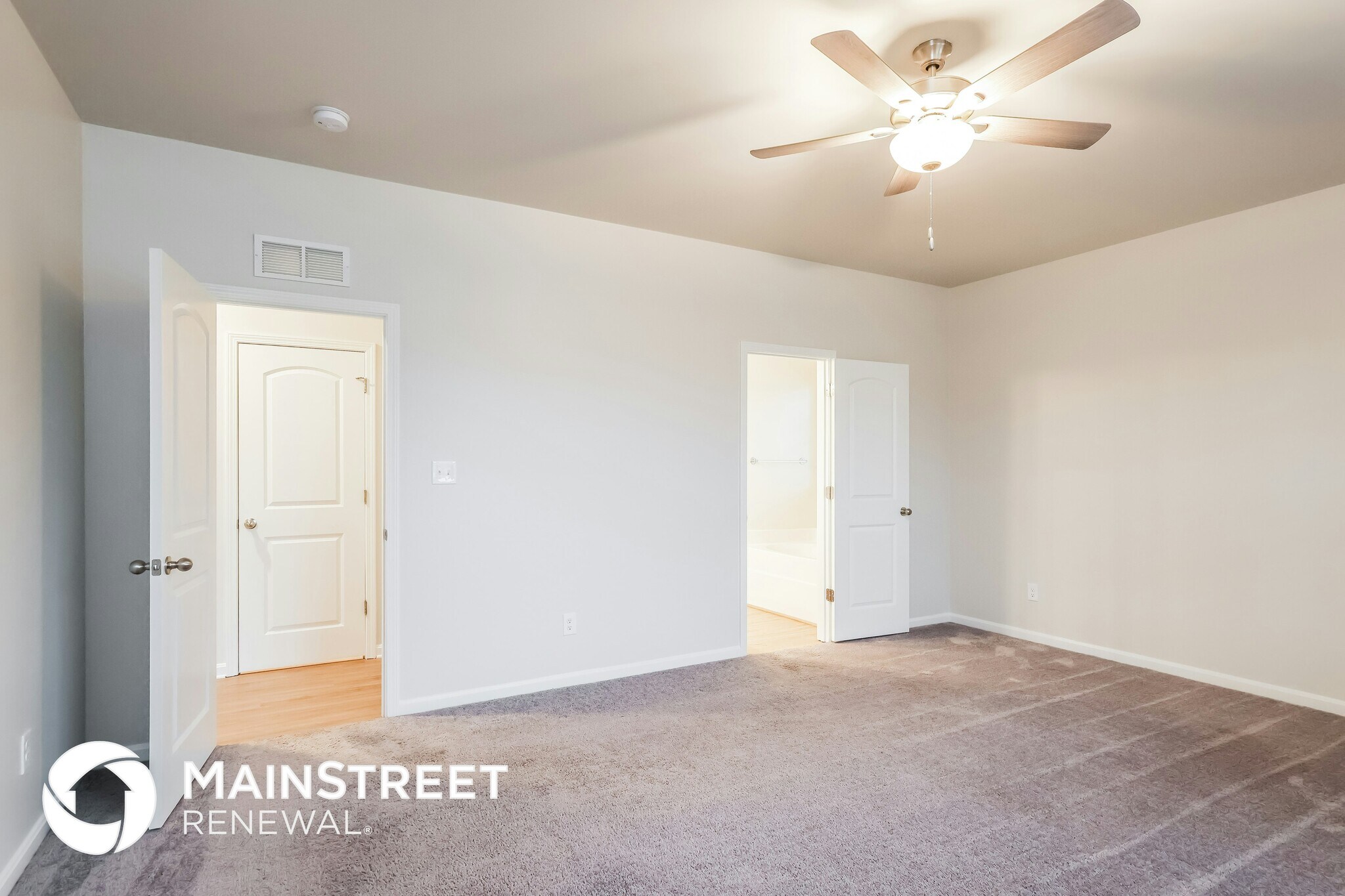 Building Photo - 11900 Parkside Vista Ln