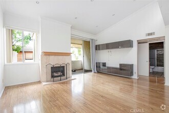 Building Photo - 5325 Newcastle Ave