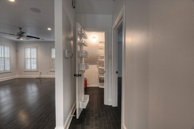 Building Photo - 5912 Auden St