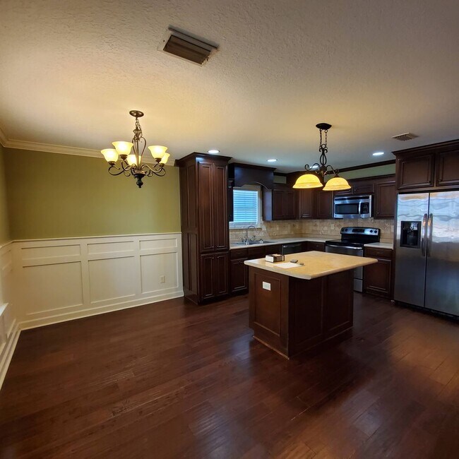 Modern Elegance in Nelson Hill 3BR/2BA Ho... 4176 Cider Trail Hahira