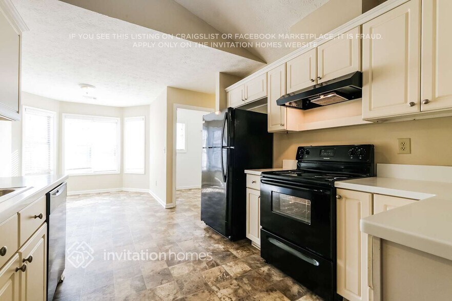 Building Photo - 3350 Summit Pl Dr