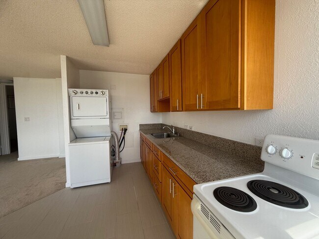 Primary Photo - Remodeled 2 bedroom, 1 bath with assigned ...