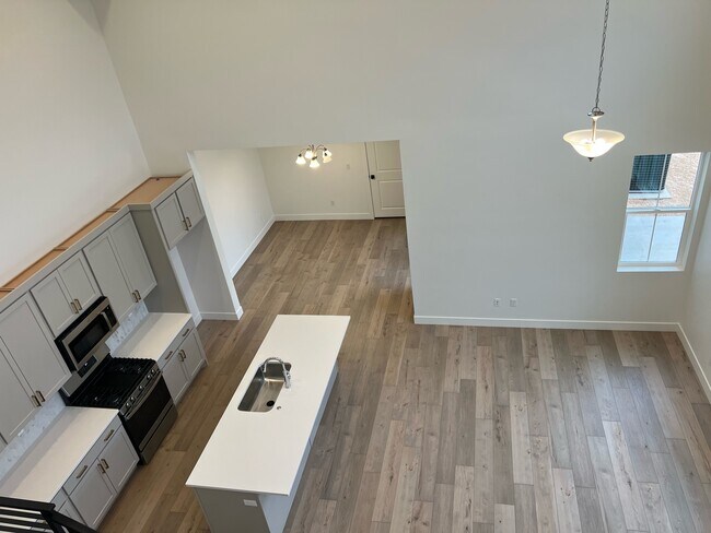 Building Photo - 5562 S Carnelian Pkwy