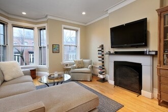 Building Photo - 208 W Springfield St