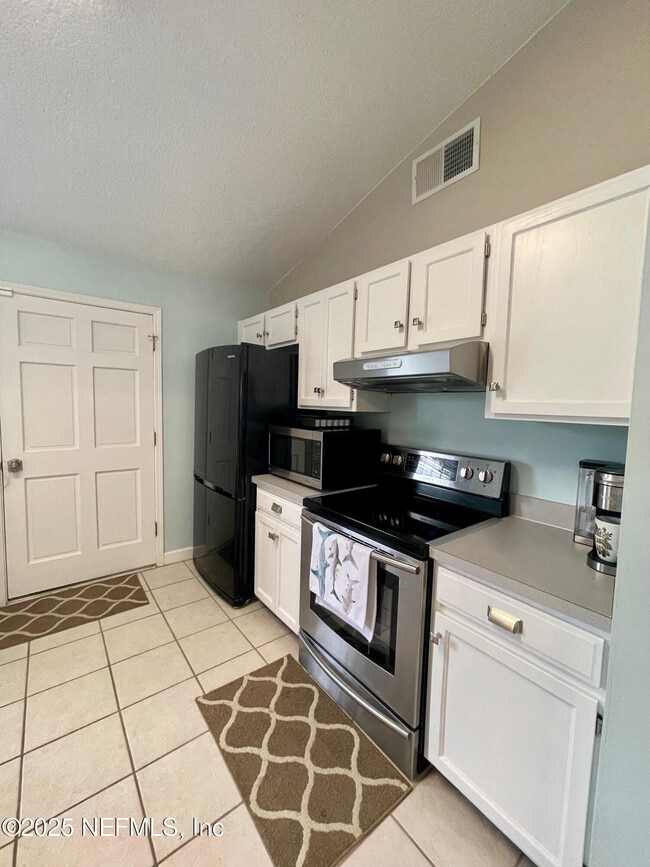 Building Photo - 3663 Carol Ann Ln