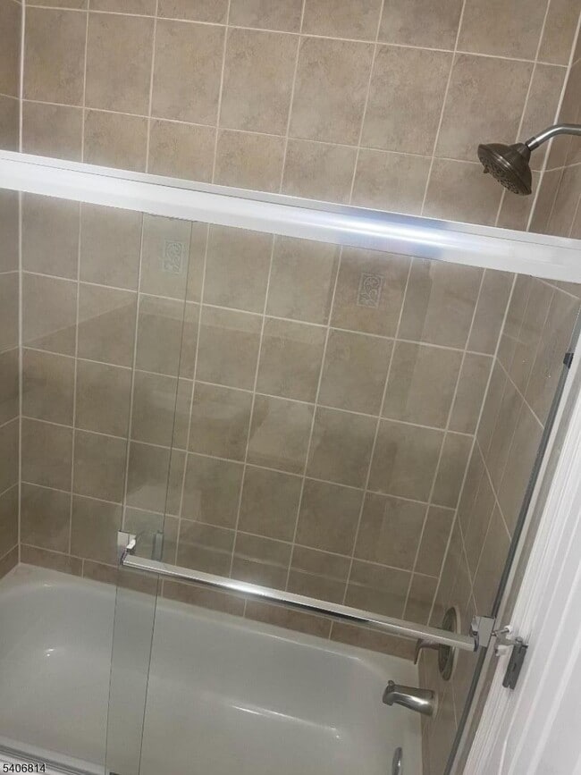 Building Photo - 710 27th St