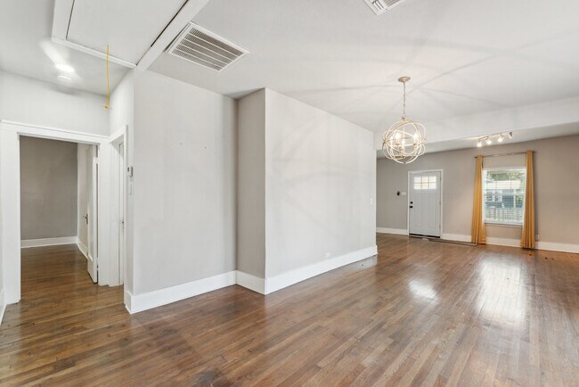 Building Photo - 1031 Schley Ave