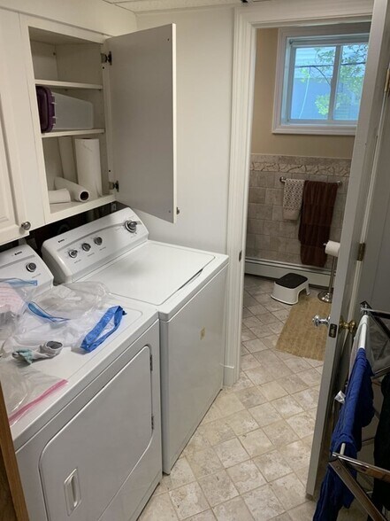 Building Photo - 38 Matignon Rd