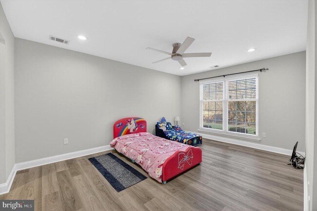 Building Photo - 133 Andover Pl