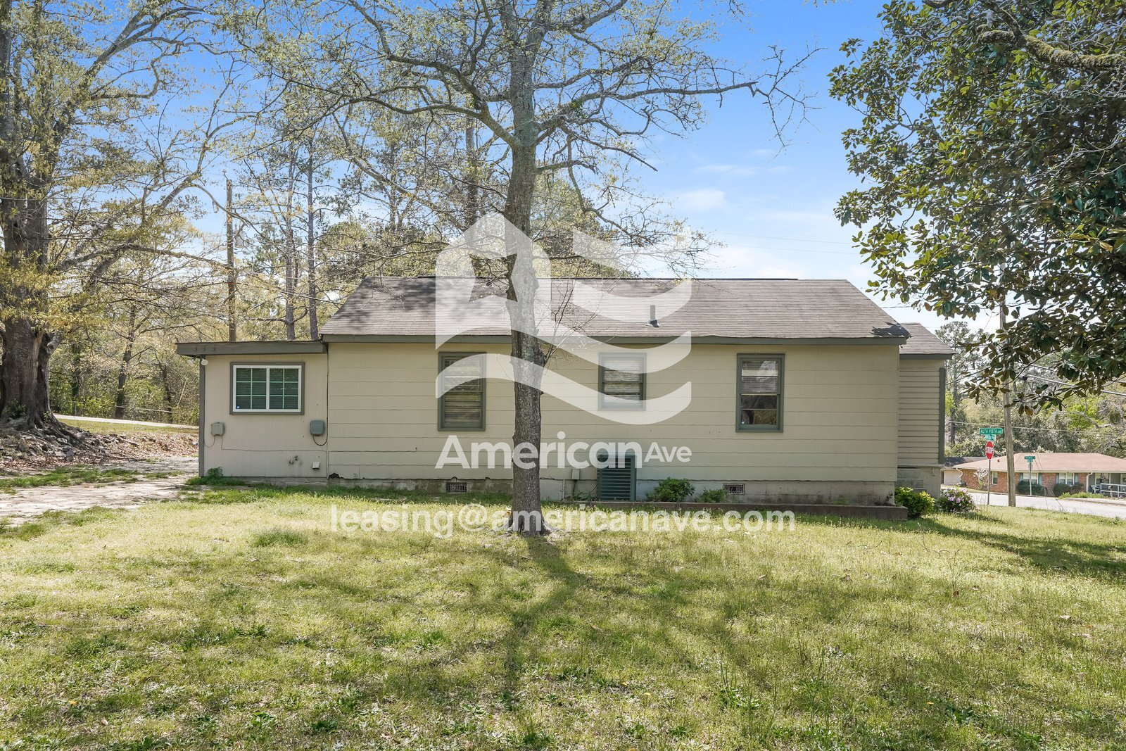 Building Photo - 2704 Alta Vista Ave