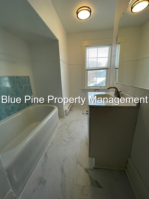 Building Photo - 1265 Canal Ave