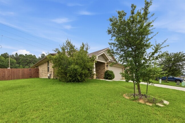 Building Photo - 490 Terra Vis Cir
