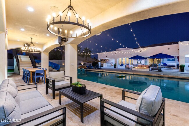 Building Photo - 2506 S 186th Dr