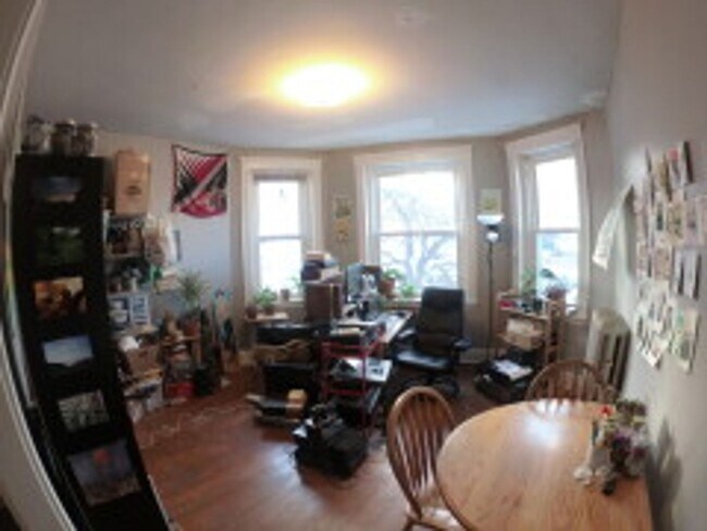 Building Photo - Allston 1 Bedroom Apartment - NO BROKER FEE