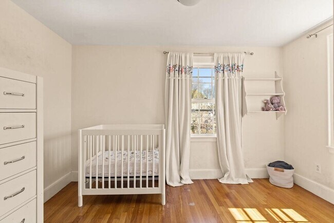 Building Photo - 7 Marrigan St