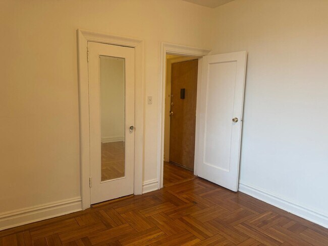 Building Photo - 35-39-39 Fulton St